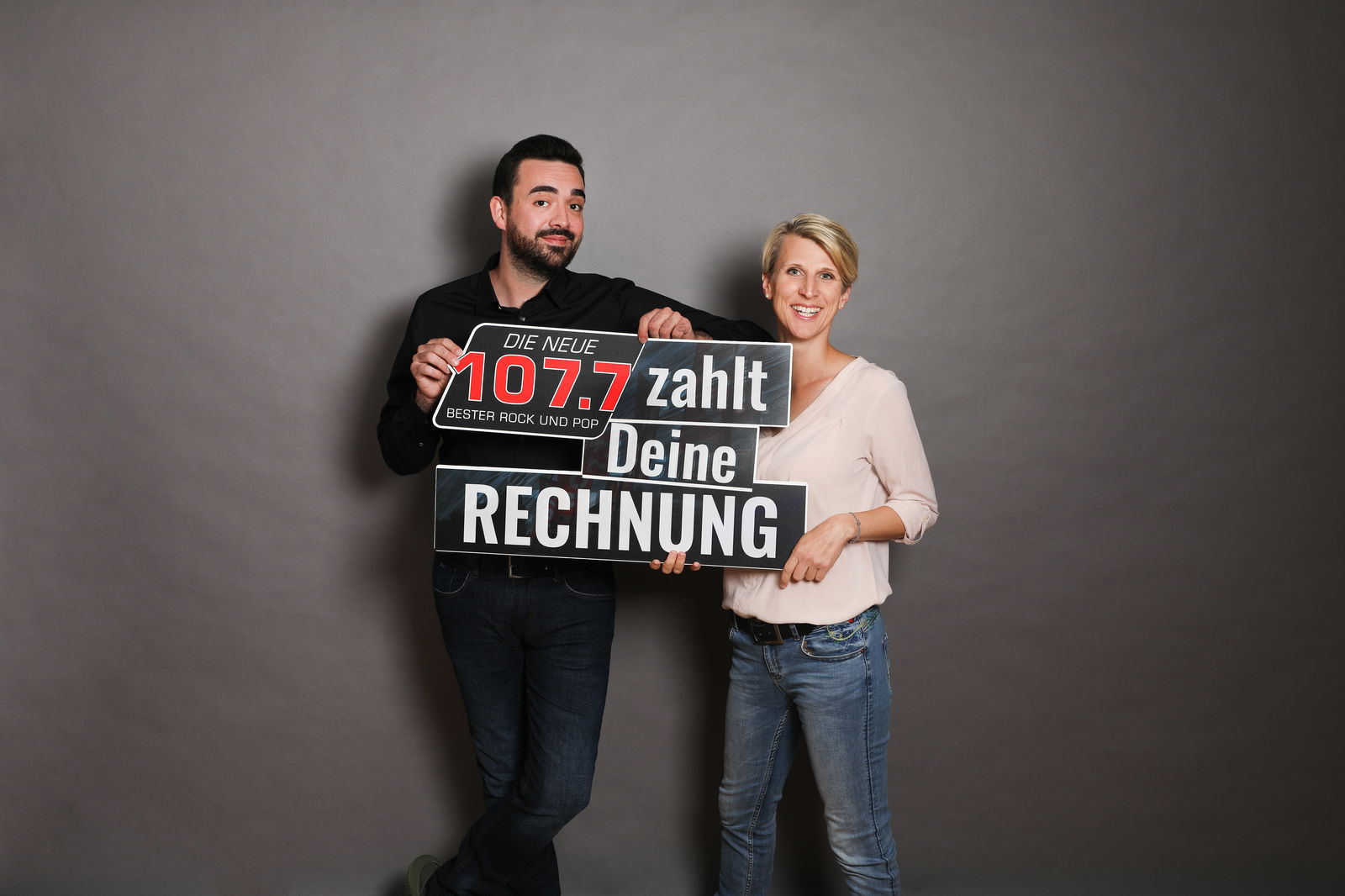 DIE NEUE 107.7 zahlt Deine Rechnung