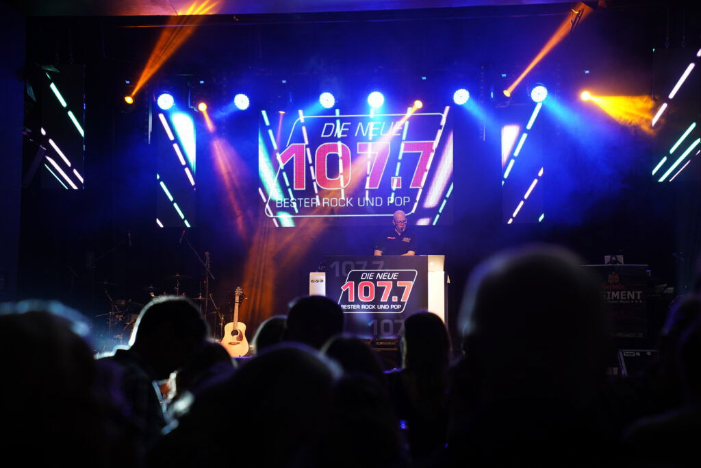 DIE NEUE 107.7 Party