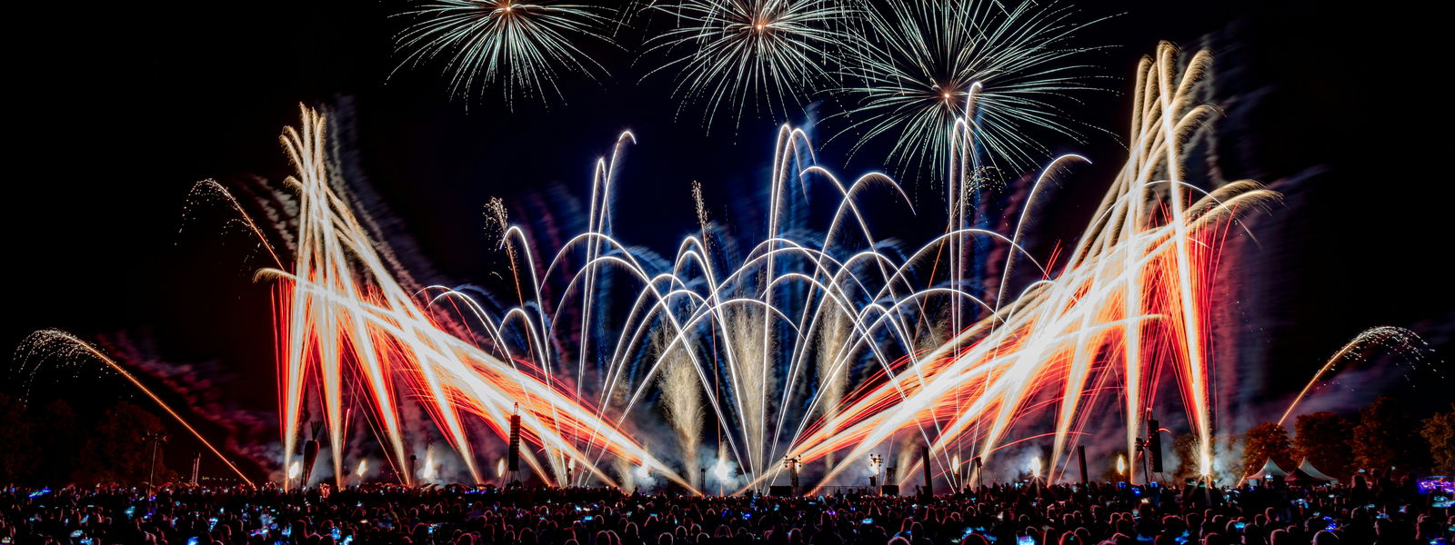 Flammende Sterne Titelbild