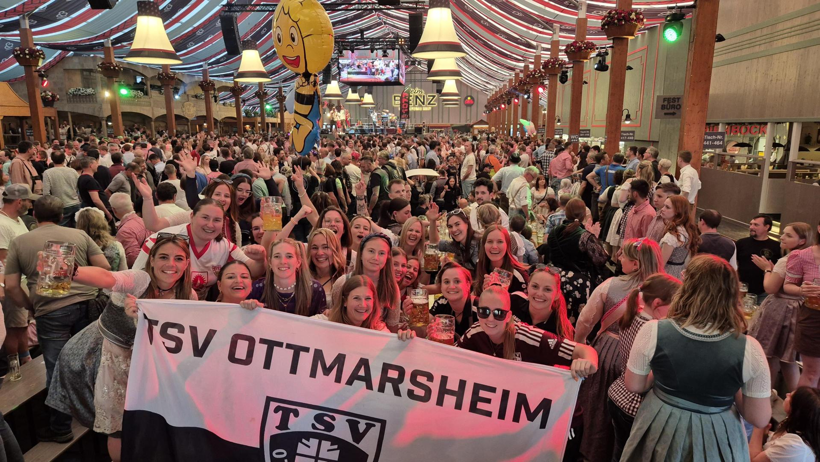 Das Hofbräu Zelt Beim Benz