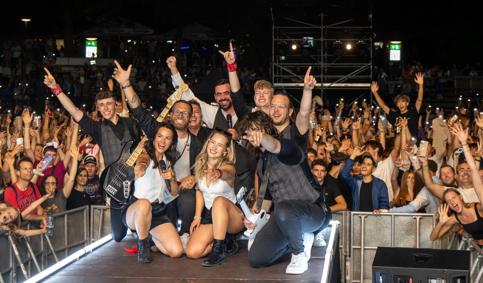 DIE NEUE 107.7 Patyband