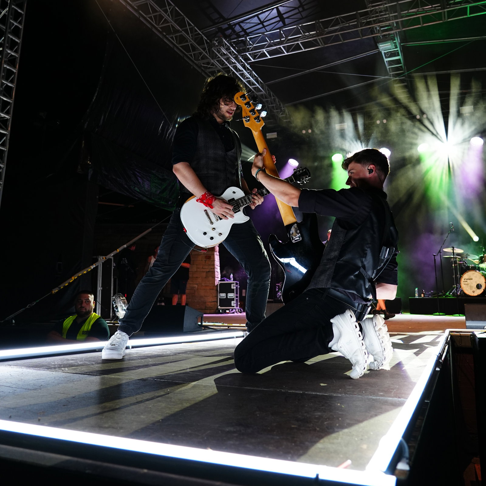 DIE NEUE 107.7 Partyband 