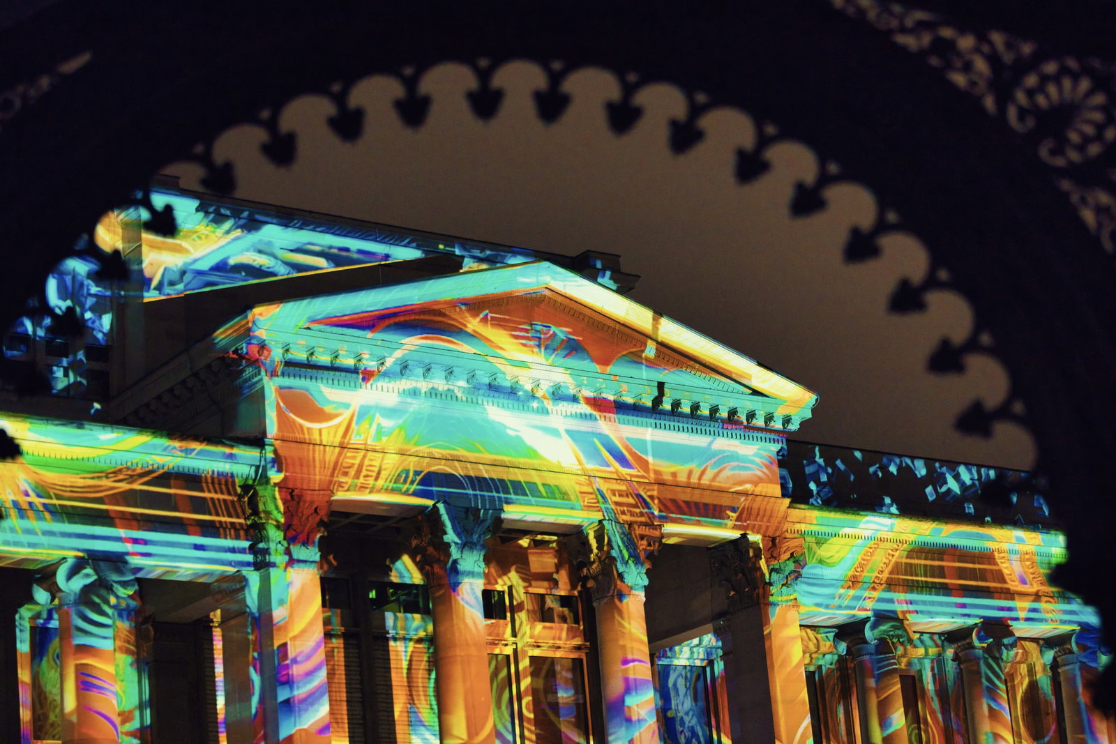 Königsbau leuchtet